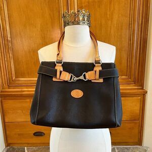 El Potro Black and Tan Leather Bag